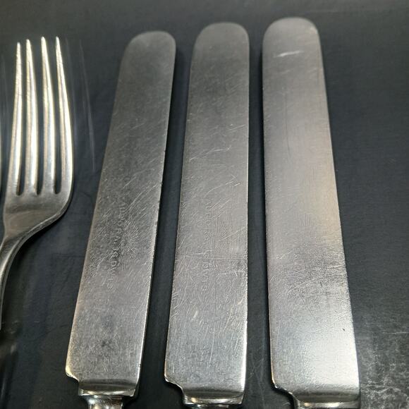 Vintage Aurora 16 DWTS Silverplate Flatware Set 6 Piece Forks & Knives - Picture 2 of 12